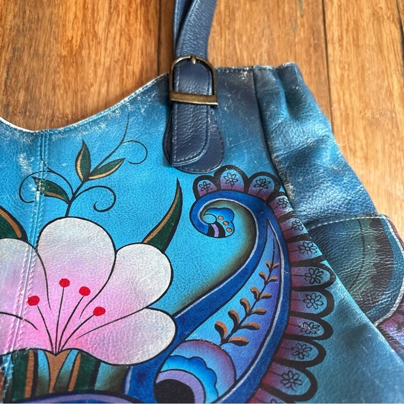 Anna by Anuschka Hand Painted Tropical Flower Leather Medium Shoulder Bag - Picture 4 of 14